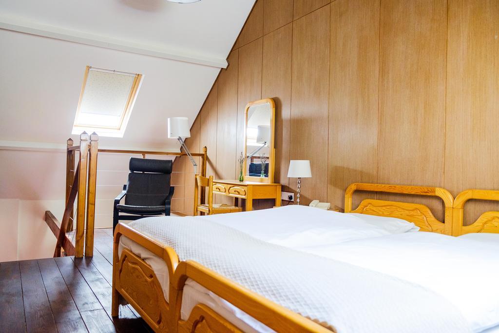 פלטרס New Helvetia Hotel מראה חיצוני תמונה